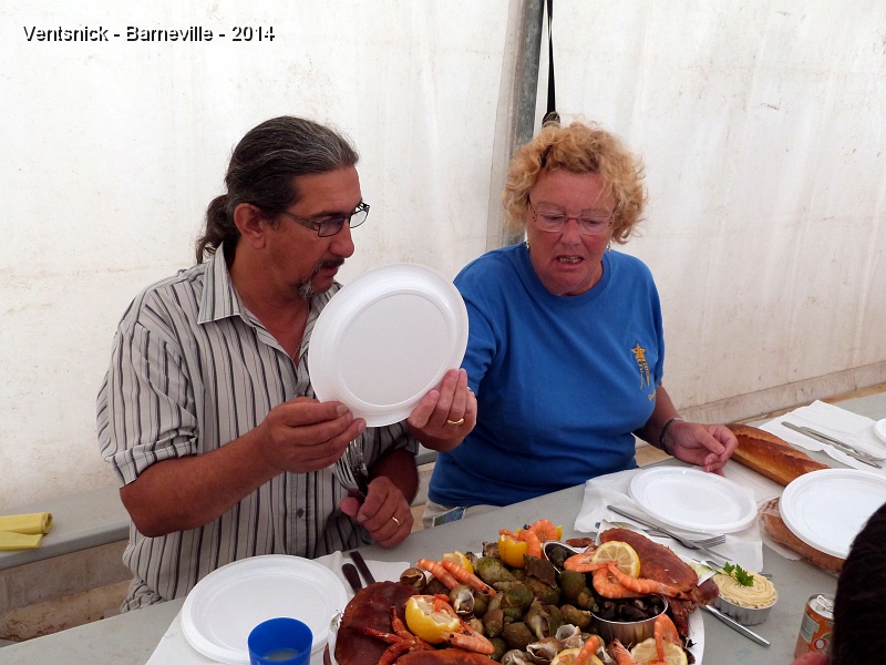 P1090795.JPG - ... et nous pouvons l'avouer : c'était aussi bon qu'appétissant ! Un festival qui s'achève, une superbe ambiance très familiale, un accueil chaleureux ! L'envie de recommencer, mais pas seulement pour un week-end, nous taraude déjà ! Alors à l'an prochain ! Bon vent à tous !