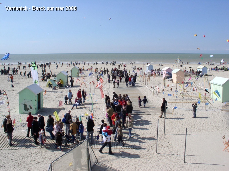 P1010187.JPG - Un public qui n'a pas été découragé par les prévisions météo désatreuses mais non fondées de météo france !