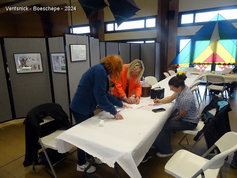 DSC03697.JPG - Un atelier de construction...