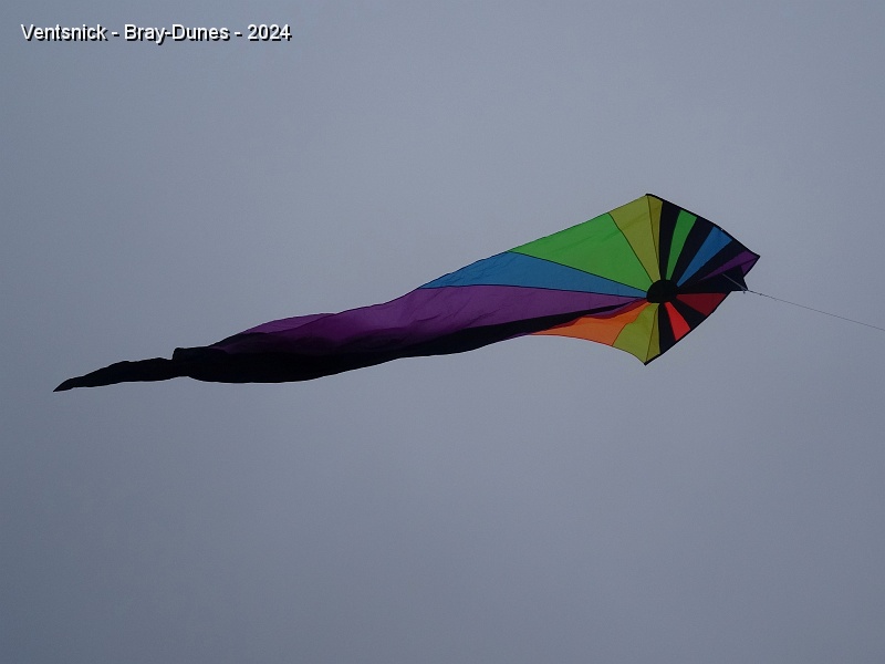 DSC04487.JPG - Alain sort des Deltas très colorés, ...