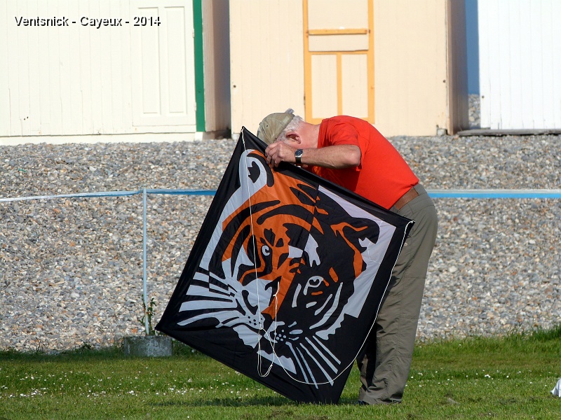 P1080767.JPG - ... Peter Thomas et son carré "Tigre" ...