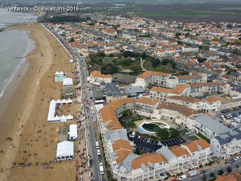 P1220150.JPG - Les barnums ...