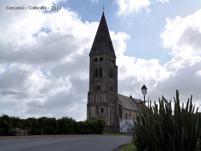 P1050475.jpg - ... l'église de Colleville-sur-mer a été détruite partiellement en 1944 et reconstruite selon son aspect d'origine de 1946 à 1951 ...