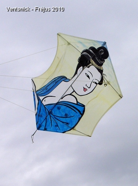 PA300082.JPG - Geisha de Marie-Hélène.
