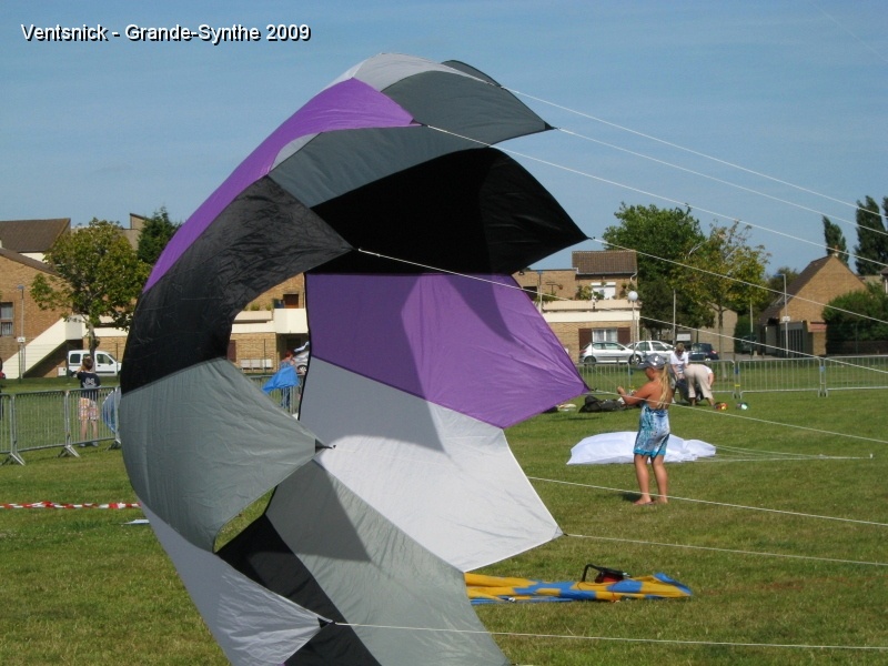 IMG_3312.JPG - Le bol de Michel tournoie au moindre vent un peu soutenu.