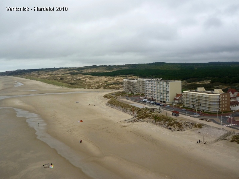 P1030563.JPG - Une belle plage, immense et désertée en cette saison.
