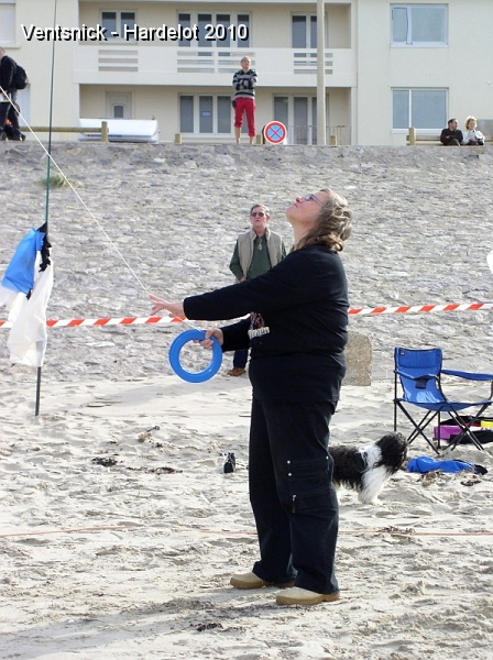 PA030068.JPG - ... Astrid Jenicot au bas de sa ligne ...
