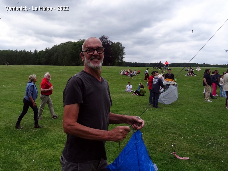 DSC09217.JPG - ... Bert au bas de sa ligne.
