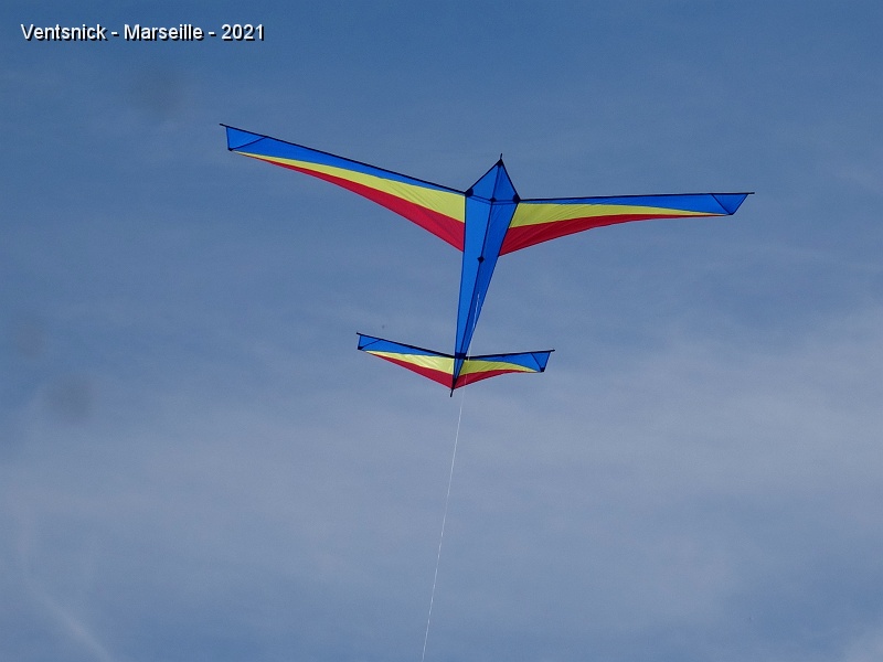 DSC07301.JPG - ... son avion supporte une grande plage de forces de vent, ...