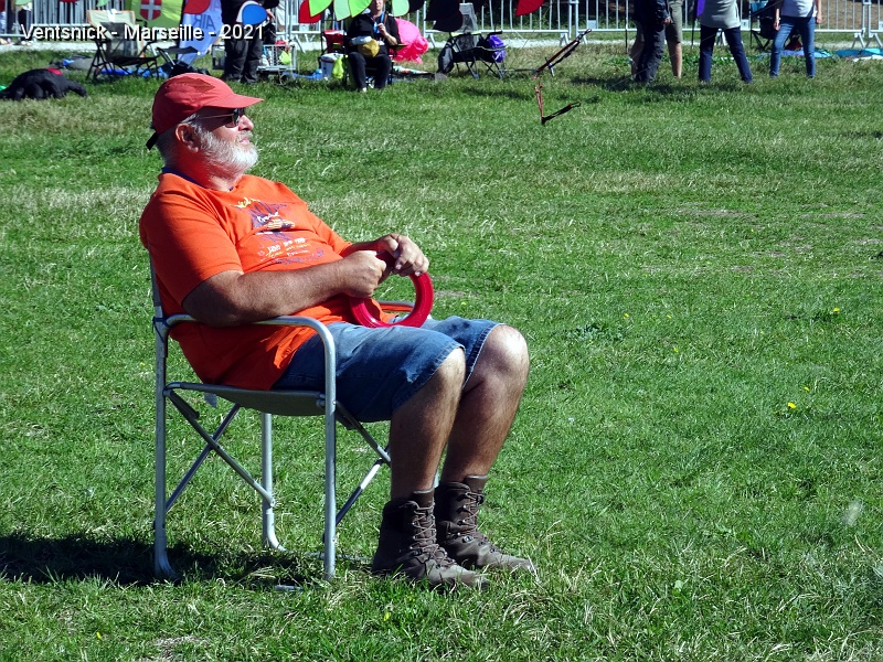 DSC07449.JPG - Bruno Claes est bien ancré au sol, au bas de la ligne de son Pétillon.