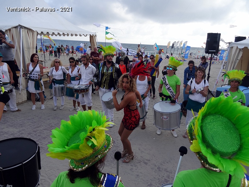 DSC07941.JPG - ...  le spectacle sonore est également haut en couleurs !