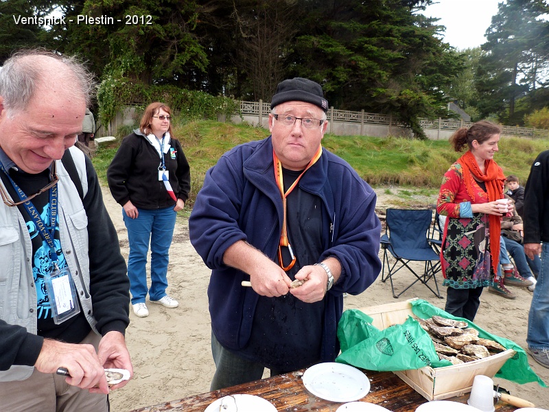 P1020165.JPG - ... la dégustation démarre ...
