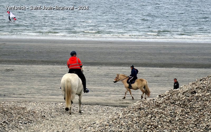 DSC04739.JPG - Ambiance sur la plage ...