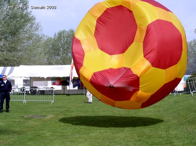 P4270087.JPG - Gros ballon de Didakites.