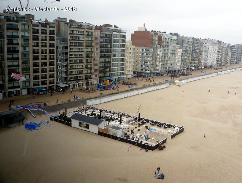 P1270869.jpg - ... restauration - brasserie sur le sable ...